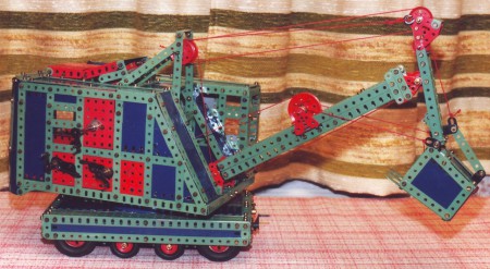 Bagger gebaut mit Märklin 1015